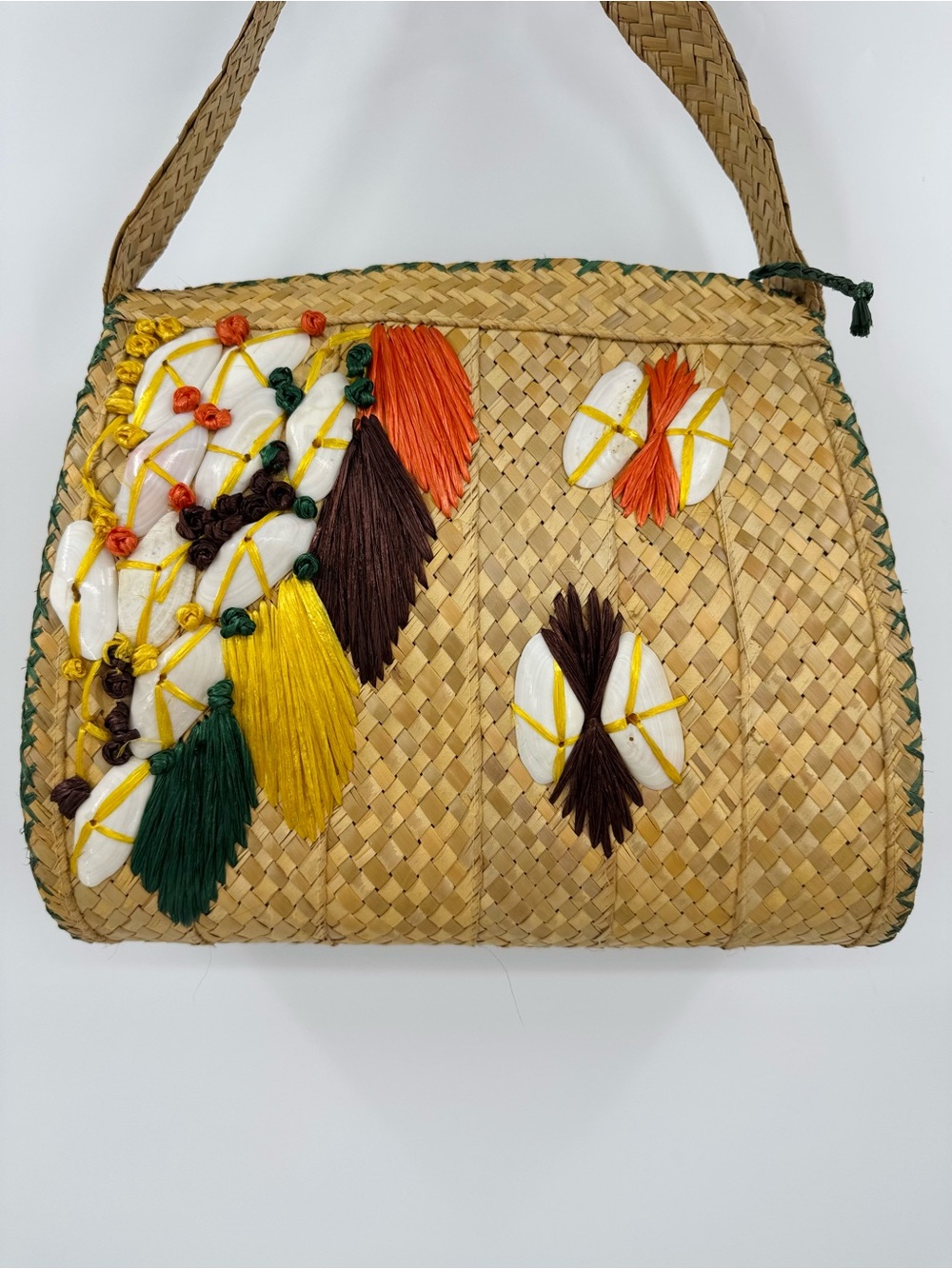 Vintage 60s Mid Century Hawaiian Real Shell Embroidered Raffia Shoulder Bag